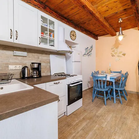 House Dragan D * Banjol