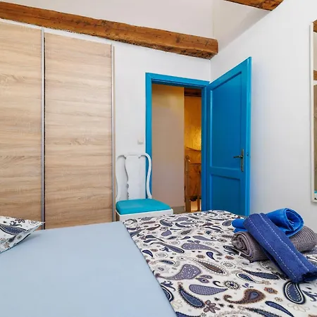 House Dragan D Holiday home